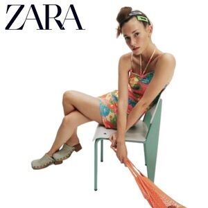 ❤️Zara Floral Print Smocked Halter Mini Dress